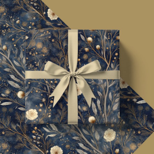 Luxury Christmas Navy and Cream Floral Gift  Geschenkpapier (Von Creator hochgeladen)