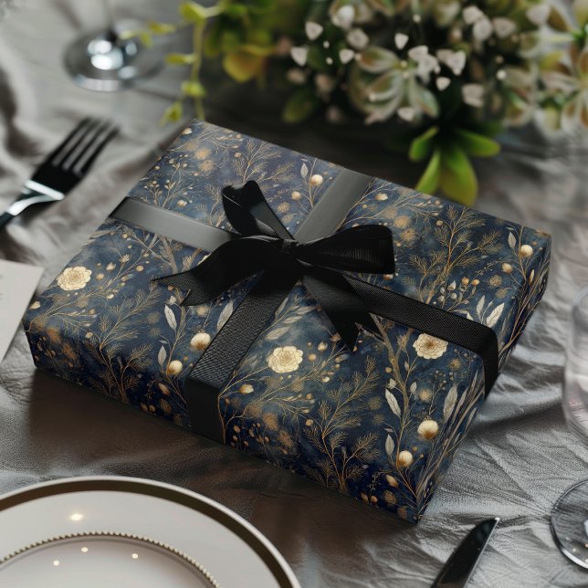 Luxury Christmas Navy and Cream Floral Gift  Geschenkpapier Set (Von Creator hochgeladen)