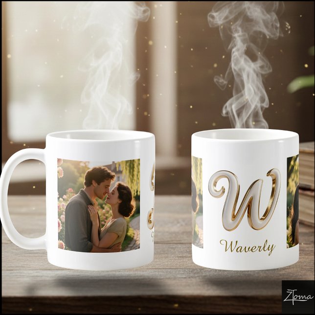 Luxury Cursive Gold White Initial  W + 2 PHOTO Kaffeetasse (Von Creator hochgeladen)