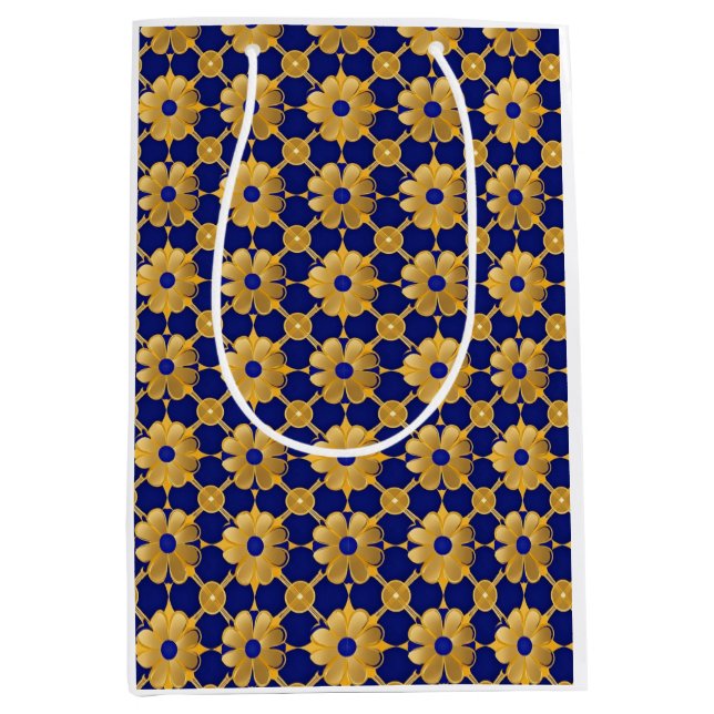 "Luxury Gold Floral Gift Bag – Elegant Wrapping fo Mittlere Geschenktüte (Vorderseite)