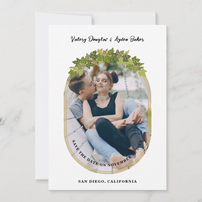 Luxury Golden Ivi Leaves Oval Frame Chic Photo Save The Date (Vorderseite)