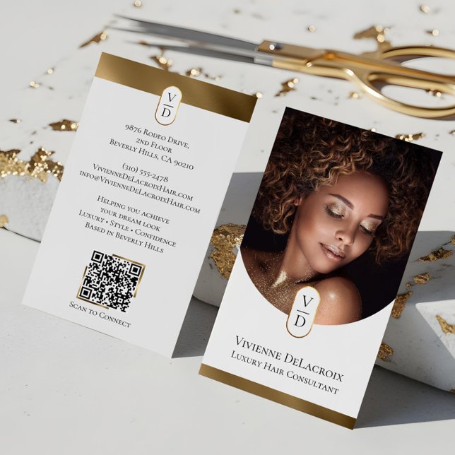 Luxury Modern Gold Monogram Hair Stylist Salon Visitenkarte (Luxury Modern Gold Monogram Hair Stylist Salon Business Card)
