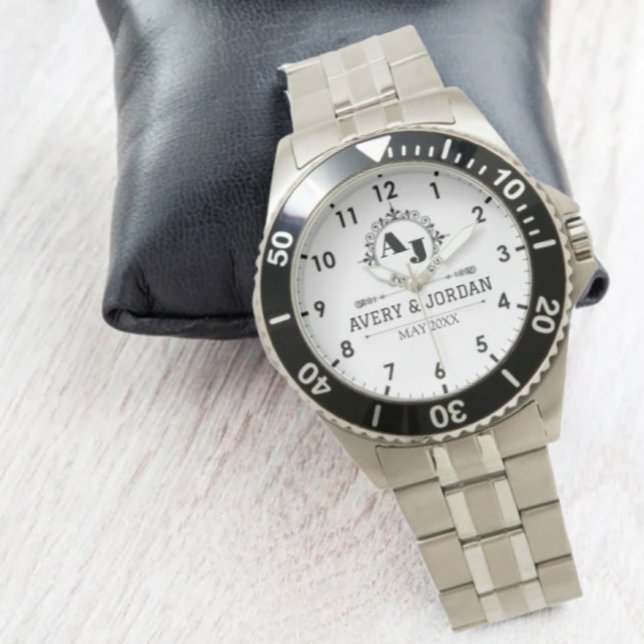 Luxury Monogram with Elegant Initials White Armbanduhr (Von Creator hochgeladen)