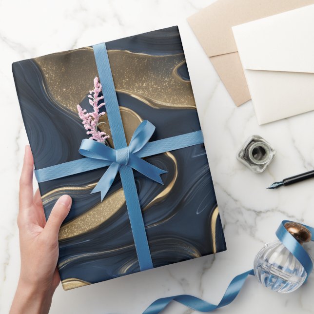Luxury Navy Gold Fluid Motion Abstract Pattern Geschenkpapier (Schenken)