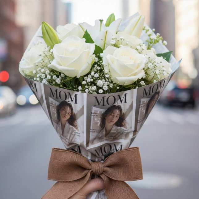 Luxury Personalized Mom Photo Magazine Cover  Geschenkpapier (Von Creator hochgeladen)