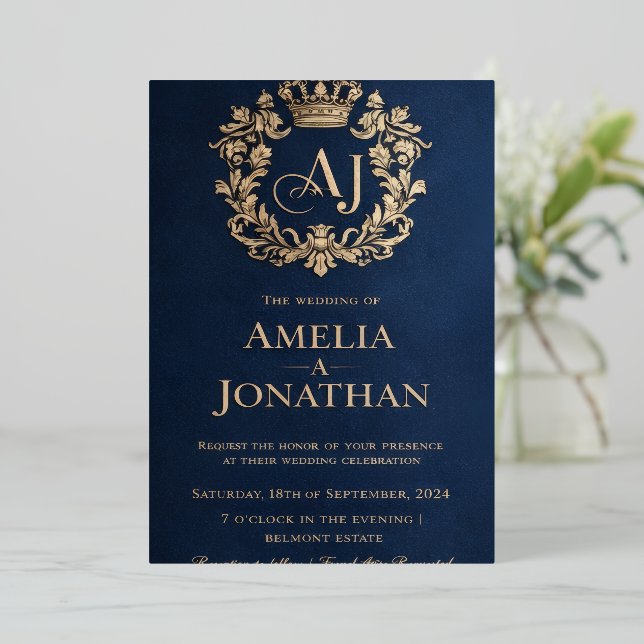 Luxury Royal Wedding Invitation Card – Navy Blue  Folieneinladung (Stehend vorne)