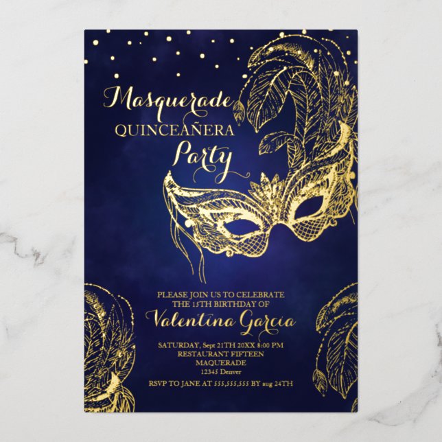 Luxus Gold Masquerade Quinceñera Maskendesign Folieneinladung (Vorderseite)