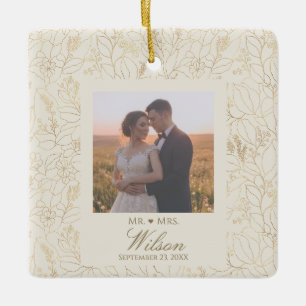 Luxus-Hochzeitsmuster mit goldenen Blumen Keramikornament