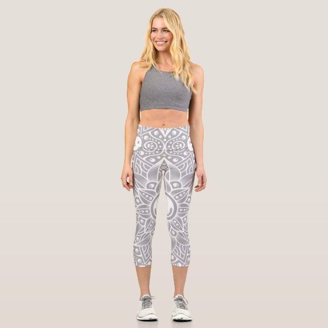 Luxus Mandala 14 Capri Leggings (Vorderseite)