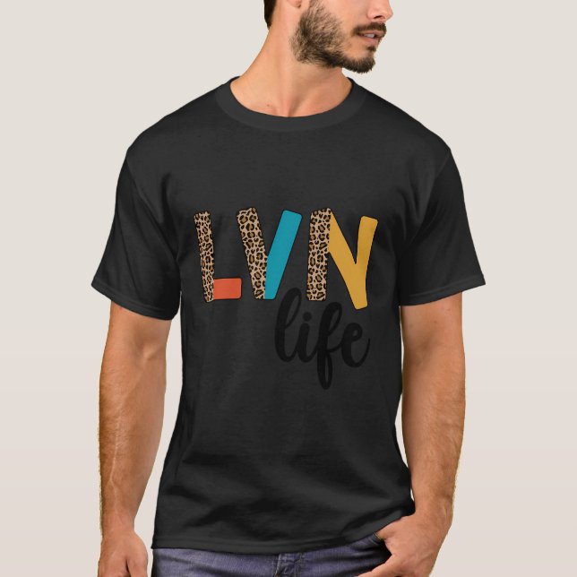 Lvn Life Lvn Nurse Leopard lizensierte nur Berufst T-Shirt (Vorderseite)