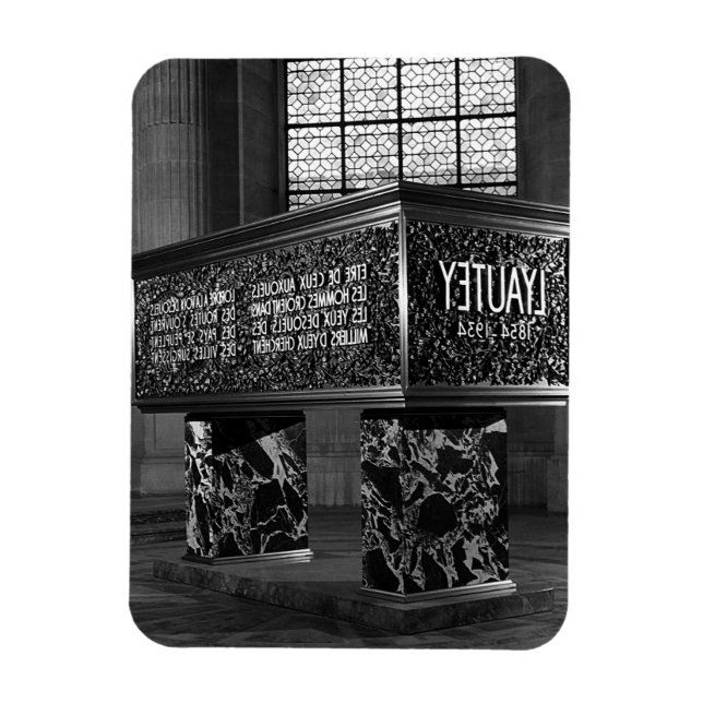 Lyautey Tomb 1970 von Paris Marshal Magnet (Vertikal)