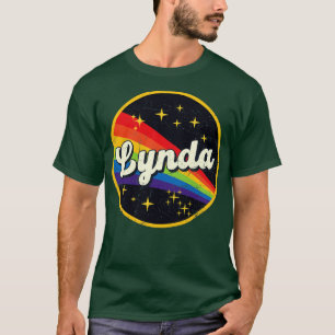 Lynda Regenbogen im Weltraum Vintage Grunge-Stil T-Shirt
