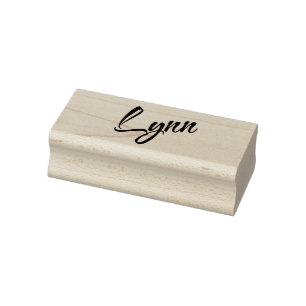 Lynn Name Cursive dekorative Skript-Schriftart Gummistempel