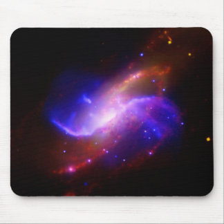 M106 Spiralgalaxie-Emission NASA Mousepad