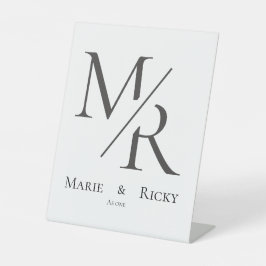 M & R | Unser Initialen-Monogramm Sockelschild