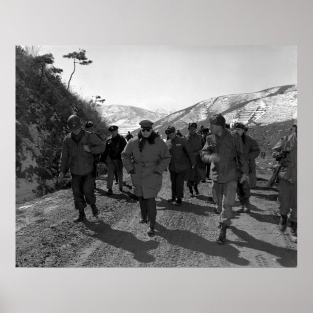 MacArthur in Korea Poster (Vorne)