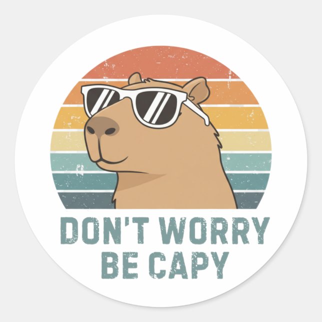 Mach dir keine Sorgen, sei Capy Lustiges Retro Cap Runder Aufkleber (Vorderseite)