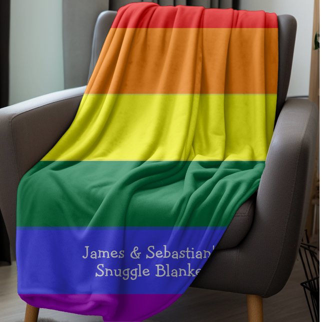 Machen Sie Ihre eigene Personalisierte Gay Pride-F Fleecedecke (Personalized colorful LGBT Gay Pride rainbow pride blanket from Ricaso. cosy throw for couples)