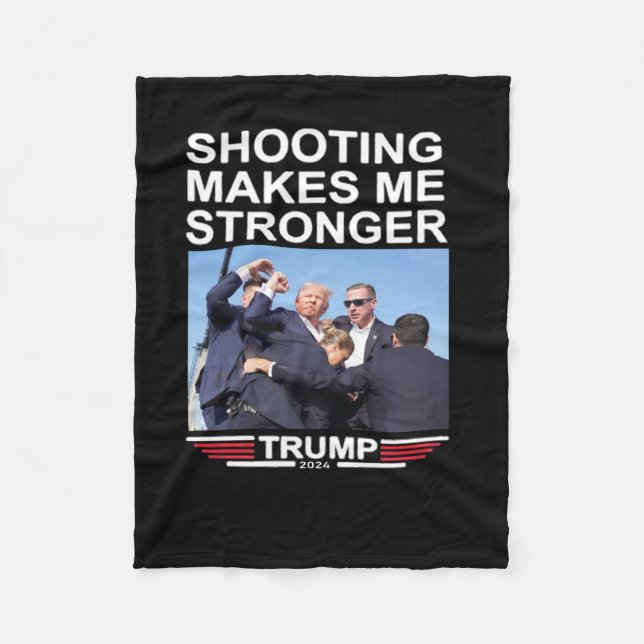 Macht mich stärker Trump 2024-Shirt Fleecedecke (Vorderseite)