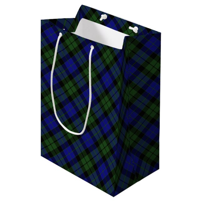 MacKay Green Scottish Clan Tartan Kariert Mittlere Geschenktüte (Vorderseite Schrägansicht)