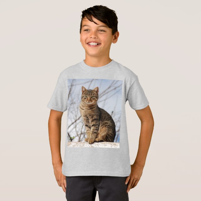 Mackerel Tabby Cat Kids T-Shirt (Vorne ganz)