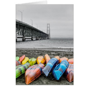 Mackinac Bridge und Kanus Farbkarte auswählen