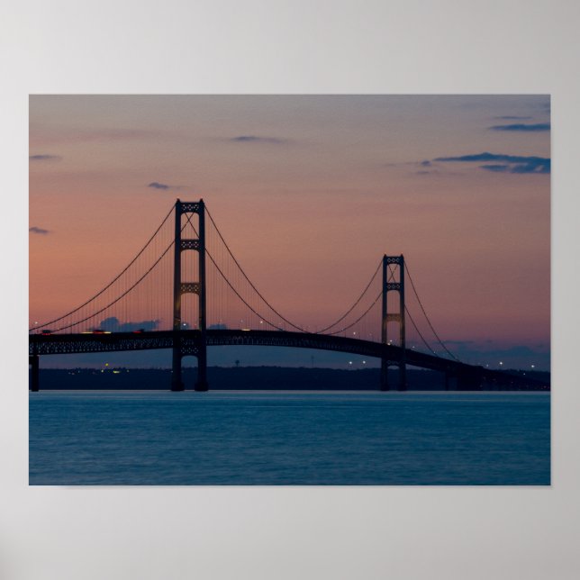 Mackinac-Brücke bei der Dämmerung Poster (Vorne)