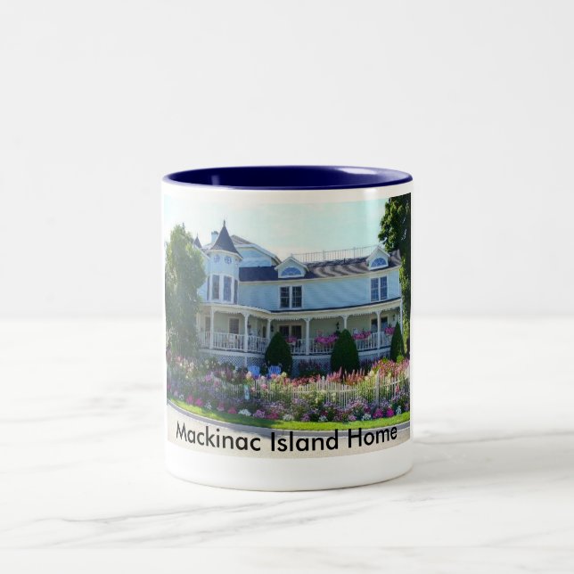Mackinac Island Zuhause Zweifarbige Tasse (Mittel)