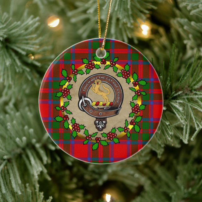 MacKintosh Abzeichen & Tartan Personalisierte Weih Keramik Ornament (Baum)