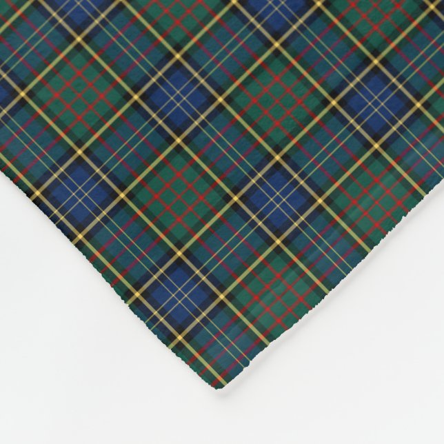 MacMillan Clan Blue und Green Hunting Tartan Fleecedecke (Ecke)