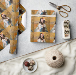 Madame Rimsky in Gold Geschenkpapier