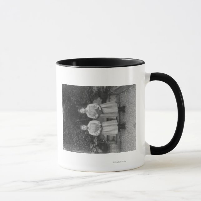 Mädchen an der Privatschule in Istanbul Türkei Tasse (Rechts)