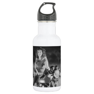 Mädchen auf einem Motorrad Trinkflasche