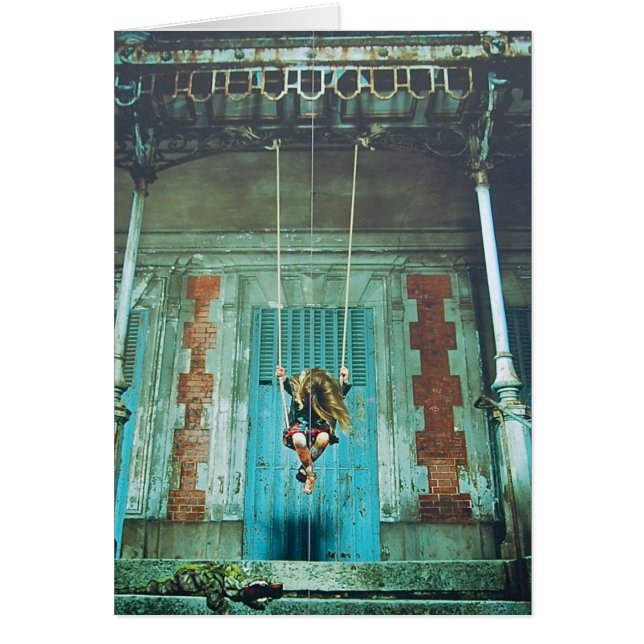 Mädchen auf einer Schwingen-Karte (Vorne)