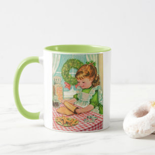 Mädchen beim Backen von Weihnachtskeksen, Vintage, Tasse