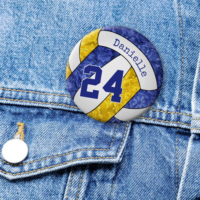 Mädchen benennen blaue Gold-Volleyball-Mannschaft Button (on denim jacket)