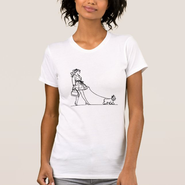 Mädchen, die einen Hund laufen, eine zeichnend Lin T-Shirt (Vorderseite)