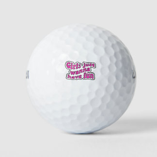 Mädchen, die nur Spaß haben wollen Golfball
