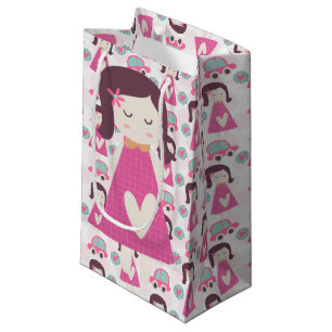Mädchen, die Orte haben Kleine Geschenktüte