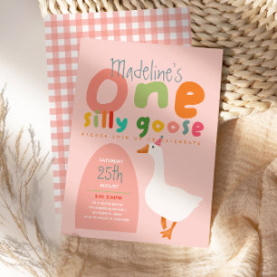 Mädchen Ein Albernes Gänse Sommerkids erster Gebur Einladung