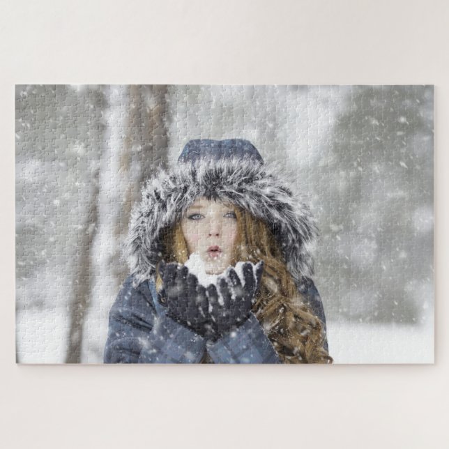 Mädchen im Winter mit Schnee Puzzle (Horizontal)