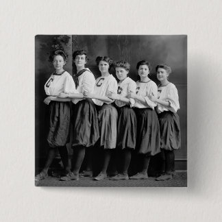 Mädchen in den blühenden Pflanzen, frühe 1900s Button
