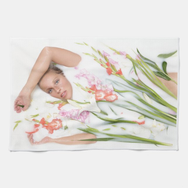 Mädchen in der Milch mit Blume Geschirrtuch (Horizontal)