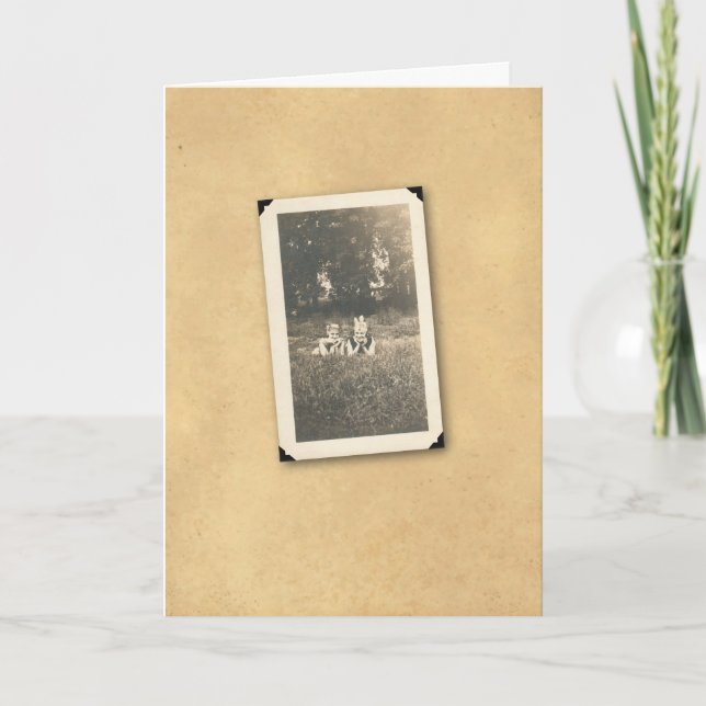 MÄDCHEN IN GRAS 2 KARTE (Vorderseite)