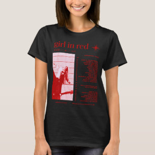 Mädchen in roter Welt in roter Tournee T-Shirt