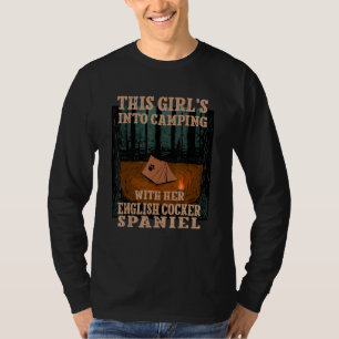 Mädchen ins Camping mit ihrem englischen Cocker Sp T-Shirt