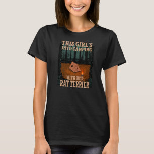 Mädchen ins Camping mit ihrem Ratten Terrier Hund T-Shirt