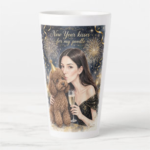 Mädchen küsst Pudel-Welpe – Pudel-Mama Milchtasse
