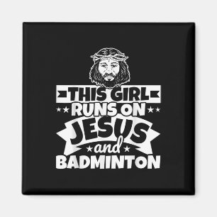 Mädchen läuft auf Jesus und Badminton  Magnet