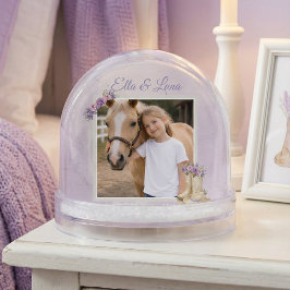 Mädchen Lila Blumen Pferd Schneekugeln